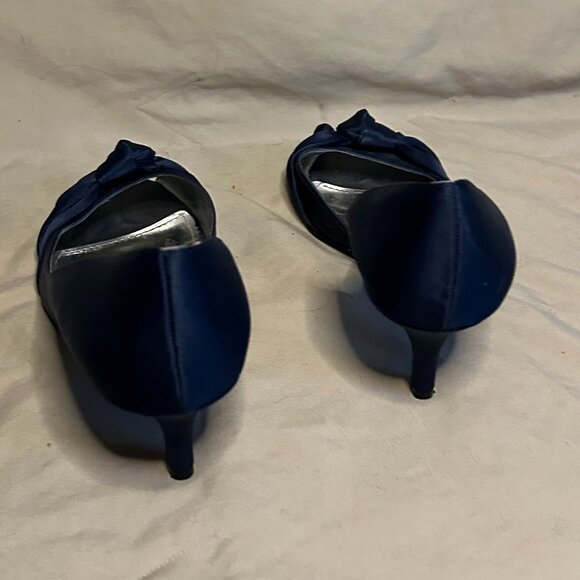 Navy Blue, peep-toe, pumps, satin, heels, size 9M - Picture 2 of 3